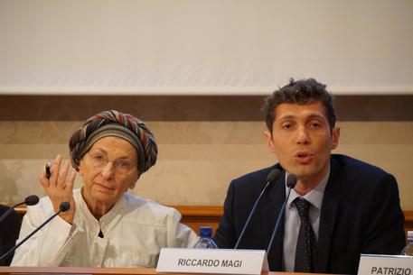 Emma Bonino e Riccardo Magi durante la conferenza stampa di presentazione della proposta © ANSA