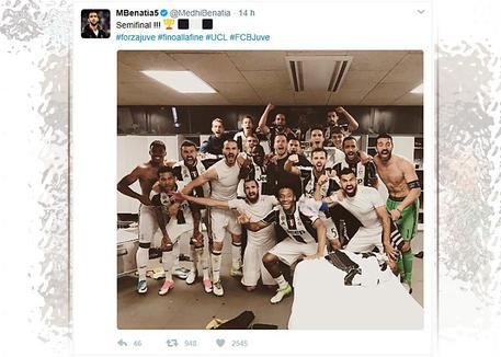 L'esultanza della Juventus, foto di gruppo negli spogliatoi dal profilo twitter di Benatia © ANSA
