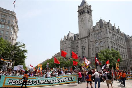 Marcia per il clima © EPA