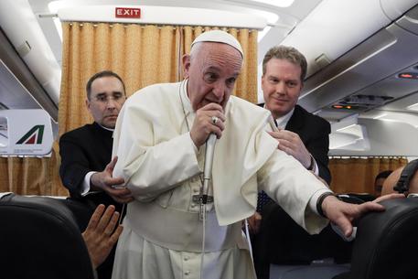 Pope Francis returns to Rome © EPA