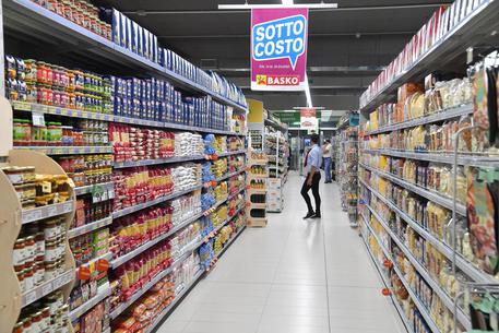 Un'immagine di archivio di un supermercato © ANSA 