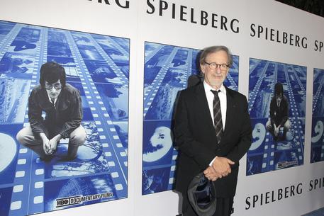 Apple: accordo con Spielberg per serie tv © EPA