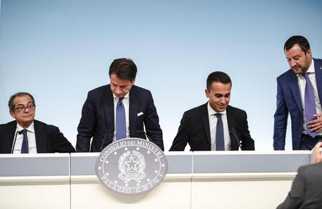 Giovanni Tria, Giuseppe Conte, Luigi Di Maio, Matteo Salvini © ANSA