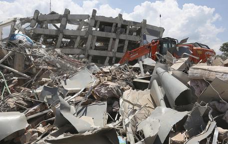 Macerie causate dal terremoto in Indonesia © AP
