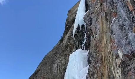 Morto scalatore a Cogne (Aosta)La cascata di ghiaccio che ha ceduto © ANSA