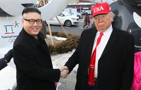 I sosia di Trump e Kim © EPA