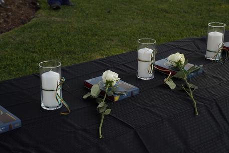 I fiori in ricordo delle vittime © EPA