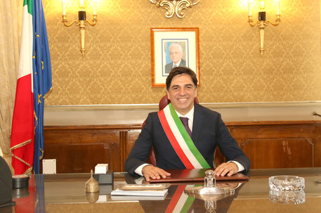 Atti a Corte costituzionale, Pogliese torna sindaco Catania - Sicilia -  ANSA.it