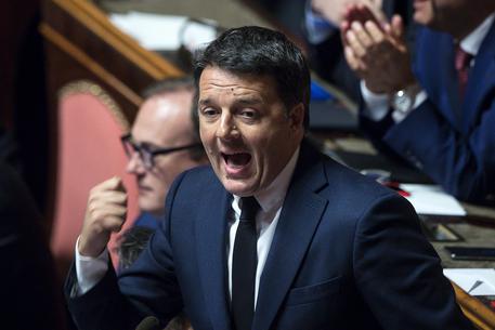 Matteo Renzi durante il dibattito in aula al Senato sul voto di fiducia © ANSA
