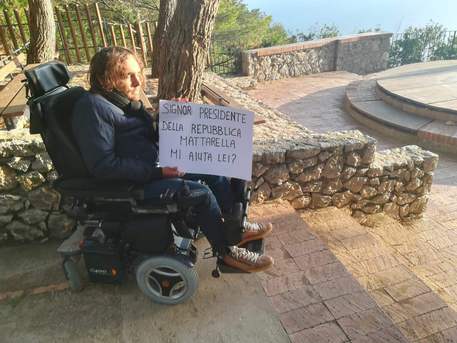 Belvedere Anacapri negato a disabile © ANSA