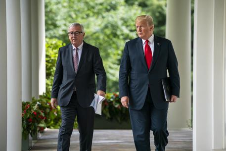 Trump e Juncker © EPA