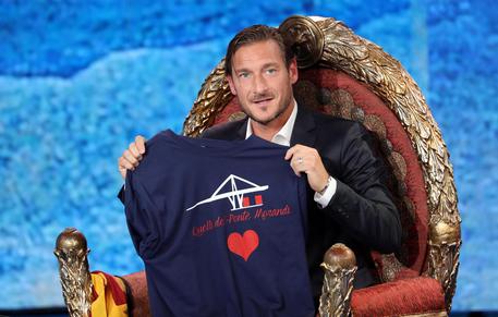 L'ex capitano della Roma Francesco Totti ospite della trasmissione Che tempo che fa © ANSA