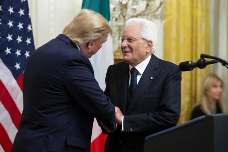 Donald Trump e Sergio Mattarella © EPA