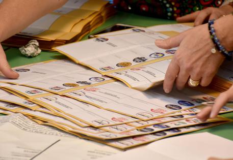 Schede elettorali in una foto d'archivio © ANSA