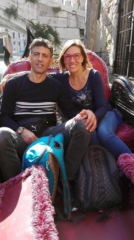 Gianluca Carotti, 40 anni, e Elisa Del Vicario, 40, morti in un incidente stradale (dal profilo Fb della donna) © ANSA
