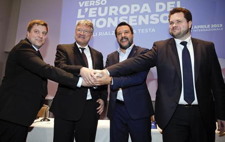 Salvini e gli alleati europei © AP