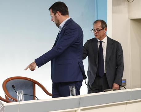 Matteo Salvini e Giovanni Tria (archivio) © ANSA 