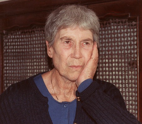 La scrittrice Natalia Ginzburg in un'immagine di archivio © ANSA