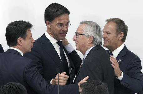 Giuseppe Conte, Mark Rutte, Donald Tusk, Jean-Claude Juncker © AP