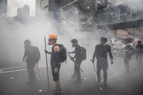 An anti-government rally in Kwai Fung and Tsuen Wan in Hong Kong © EPA