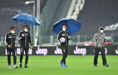 I giocatori della Juve in campo senza il Napoli il 4 ottobre scorso © ANSA