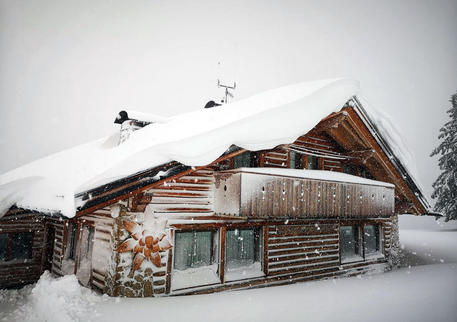 Sulle Dolomiti mai così tanta neve da 30 anni © ANSA