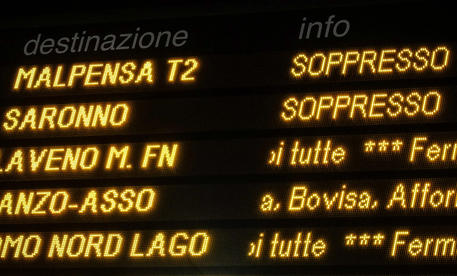 Un pannello della stazione di Milano Cadorna © ANSA