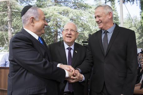 Netanyahu, Rivlin e Gantz © EPA