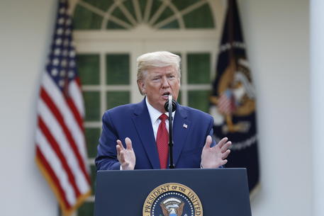 Trump in conferenza stampa © EPA