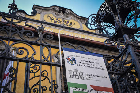 Veduta dell'ingresso del Pio Albergo Trivulzio, Milano © 