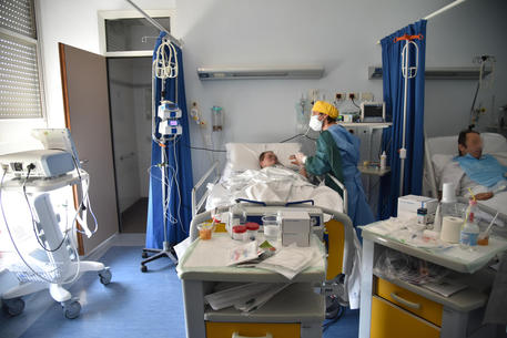 Coronavirus, un reparto di terapia intensiva © ANSA