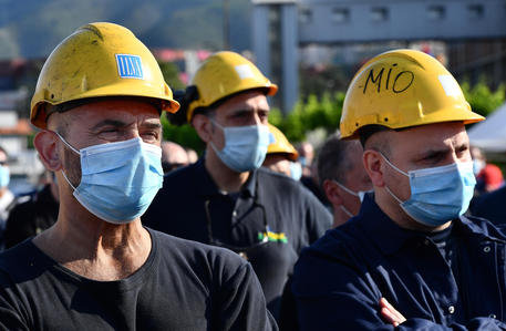 Un momento dello sciopero dei dipendenti ArcelorMittal © ANSA