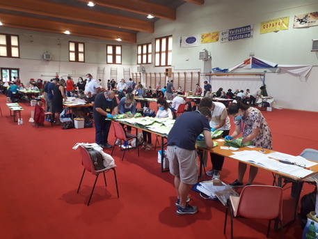Fenis (Aosta), scrutinio schede elezioni © Ansa