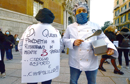 ITALY CORONAVIRUS PROTEST IN GENOA © ANSA