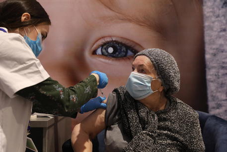 Vaccinazione anti covid in Israele © EPA