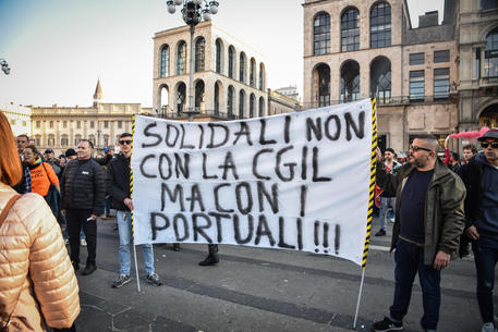 No Green Pass demonstration in Milan © ANSA
