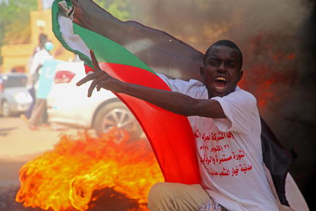 Media, colpo di Stato in Sudan, arrestato premier - Ultima Ora - ANSA