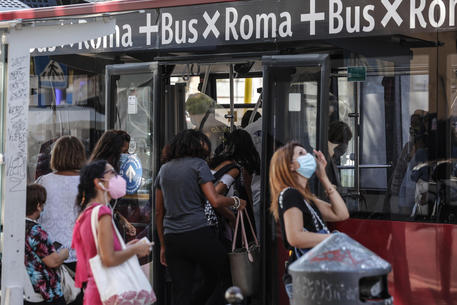 Bus a Roma © ANSA