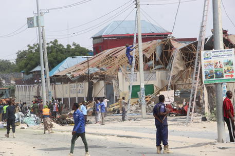 Blast kills eight people in Mogadishu, Somalia © EPA