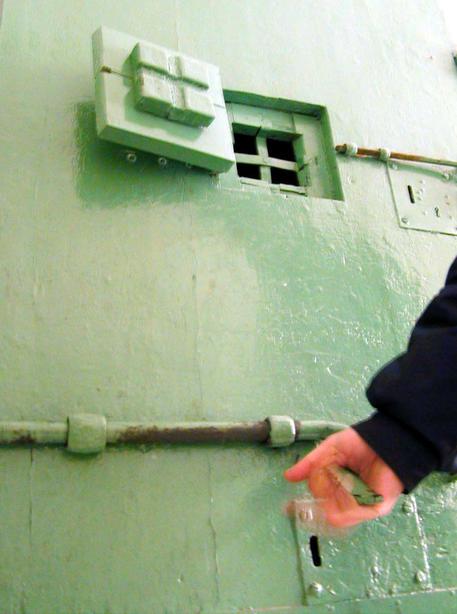 Sequestrata droga nascosta nel parmigiano nel carcere di Orvieto
