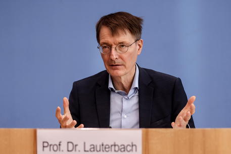 Il ministro della Salute tedesco, Karl Lauterbach © EPA