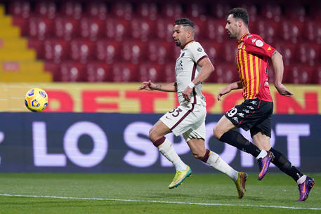 Benevento Fa Muro In 10 Roma Non Riesce A Sfondare Calcio Ansa