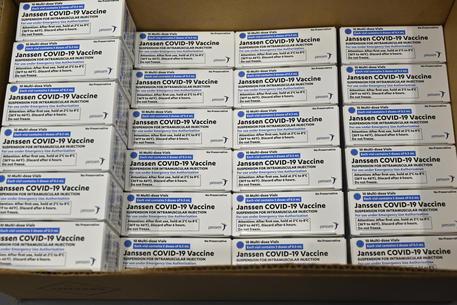 Il vaccino anti-covid di Johnson & Johnson © EPA