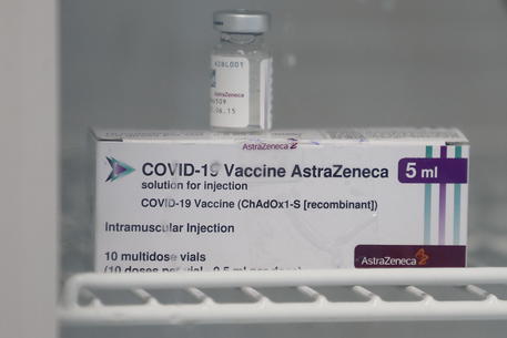 Covid: la Danimarca sospende uso vaccino AstraZeneca © EPA