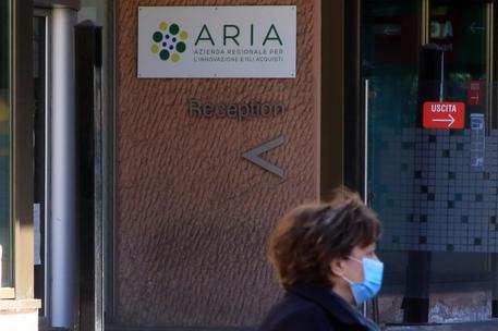 Vaccini: sede Aria a Milano © ANSA