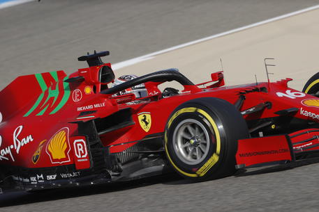 Imola: incidente Ferrari Leclerc, stop libere in anticipo © EPA