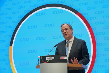 Armin Laschet speaks following confirmation as CDU/CSU's chancellor candidate © EPA