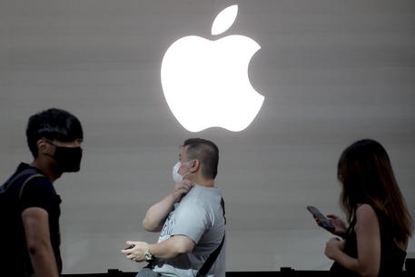 Carenze forniture non fermano Apple, trimestre record © EPA
