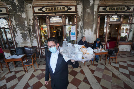 Reopening of the historic cafes of Venice © ANSA