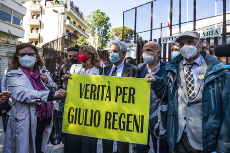 I genitori di Giulio Regeni davanti alla corte d'assise di Roma © ANSA